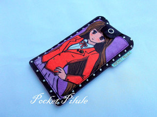 Housse Iphone 5"Manga"image de fille japonaise,simili cuir noir ,rouge,violet